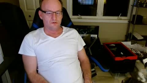 Snapshot of steakman007 chatting on January 2026 12:21:02 PM Steakman online show from January 2026 12:21:02 PM