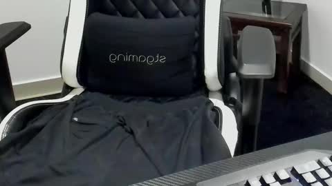 Stebankechimba online show from October 2025 11:05:01 PM