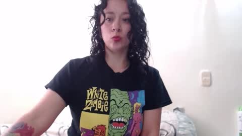 Luna Fox online show from September 2025 08:47:02 PM