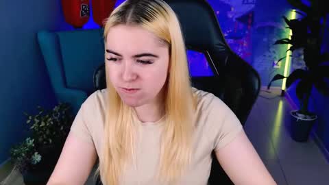 Snapshot of stef_nicks chatting on September 2025 05:51:02 AM stef_nicks online show from September 2025 05:51:02 AM