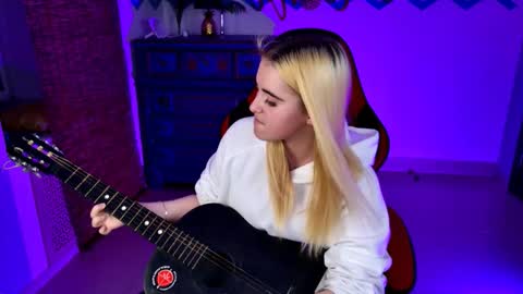 Snapshot of stef_nicks chatting on September 2025 09:20:01 AM stef_nicks online show from September 2025 09:20:01 AM