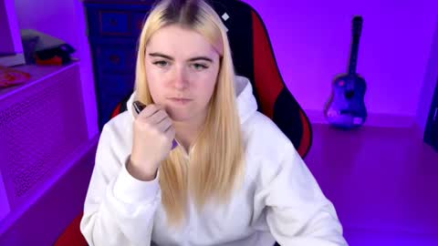 Snapshot of stef_nicks chatting on September 2025 09:09:02 AM stef_nicks online show from September 2025 09:09:02 AM