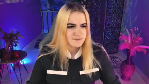 Snapshot of stef_nicks chatting on October 2025 09:06:02 AM stef_nicks online show from October 2025 09:06:02 AM