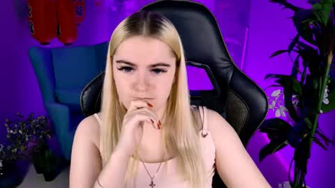 Snapshot of stef_nicks chatting on October 2025 09:07:02 AM stef_nicks online show from October 2025 09:07:02 AM