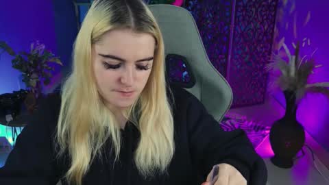 Snapshot of stef_nicks chatting on October 2025 06:22:02 AM stef_nicks online show from October 2025 06:22:02 AM