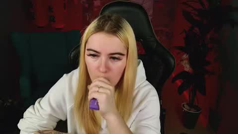 Snapshot of stef_nicks chatting on October 2025 09:30:02 AM stef_nicks online show from October 2025 09:30:02 AM