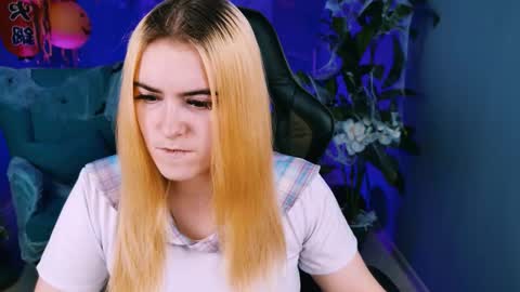 Snapshot of stef_nicks chatting on October 2025 09:10:01 AM stef_nicks online show from October 2025 09:10:01 AM