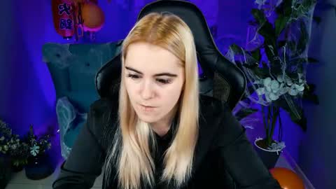 Snapshot of stef_nicks chatting on October 2025 05:13:01 AM stef_nicks online show from October 2025 05:13:01 AM