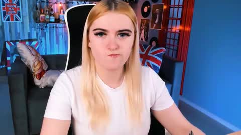 stef_nicks online show from March 2026 09:02:02 AM