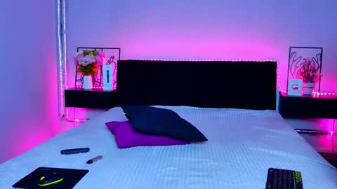 Stefa online show from December 2025 01:46:02 AM