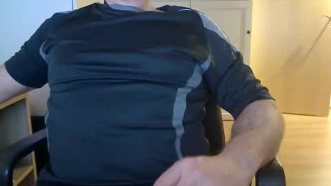 Stefan online show from November 2025 05:50:01 AM