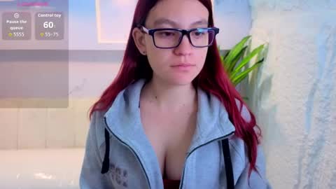 Snapshot of stefania_tp chatting on April 2026 12:05:02 PM Stefania tp 730am - 1400 pm online show from April 2026 12:05:02 PM