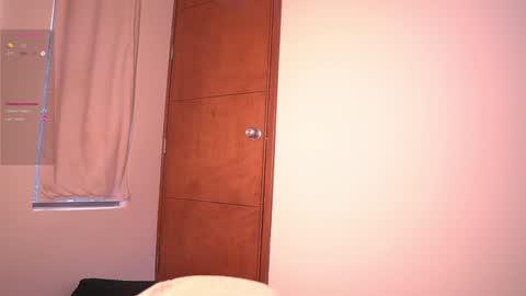 Snapshot of stefaniadiazz_ chatting on January 2025 11:54:02 AM Stafania 3 online show from January 2025 11:54:02 AM