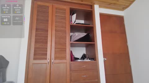 Stafania 3 online show from September 2025 02:44:02 PM