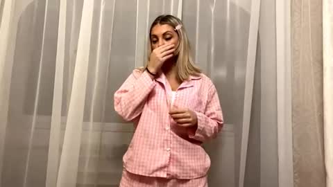 Melia online show from February 2026 04:06:01 PM