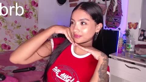 Snapshot of stefanny_pllus chatting on December 2024 01:47:02 AM Im MiaIts my first day here online show from December 2024 01:47:02 AM