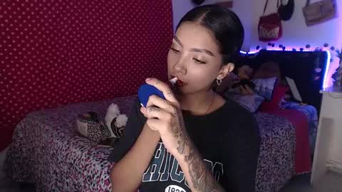 Snapshot of stefanny_pllus chatting on December 2024 01:51:01 AM Im MiaIts my first day here online show from December 2024 01:51:01 AM