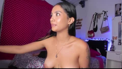 Snapshot of stefanny_pllus chatting on December 2024 06:17:02 AM Im MiaIts my first day here online show from December 2024 06:17:02 AM