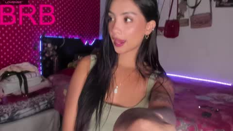 Snapshot of stefanny_pllus chatting on January 2025 06:09:01 AM Im MiaIts my first day here online show from January 2025 06:09:01 AM
