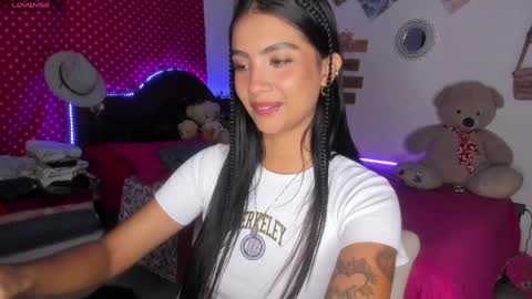 Snapshot of stefanny_pllus chatting on February 2025 11:11:01 PM Im MiaIts my first day here online show from February 2025 11:11:01 PM