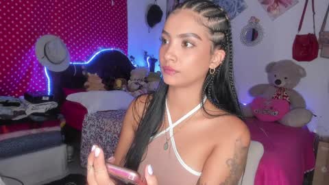 Snapshot of stefanny_pllus chatting on February 2025 03:06:01 AM Im MiaIts my first day here online show from February 2025 03:06:01 AM
