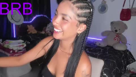 Snapshot of stefanny_pllus chatting on February 2025 04:11:02 AM Im MiaIts my first day here online show from February 2025 04:11:02 AM