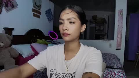 Snapshot of stefanny_pllus chatting on September 2025 12:33:01 AM Im MiaIts my first day here online show from September 2025 12:33:01 AM