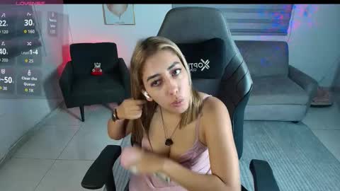 Mari online show from February 2026 03:43:02 AM