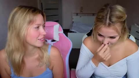 Snapshot of stefany_and_bettany chatting on September 2025 12:08:02 PM stefany_and_bettany online show from September 2025 12:08:02 PM