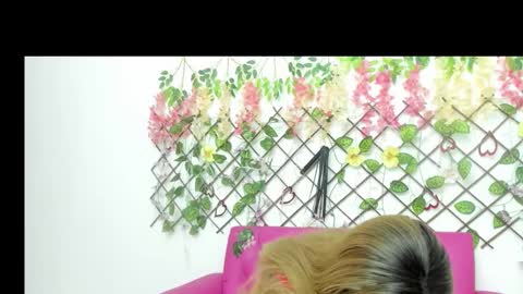 Snapshot of stefany_bitch chatting on October 2025 07:53:02 PM stefany_bitch online show from October 2025 07:53:02 PM