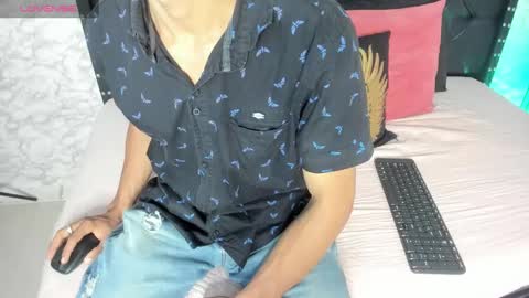 Snapshot of stefany_pablo1 chatting on January 2025 12:15:02 PM stefany_pablo1 online show from January 2025 12:15:02 PM