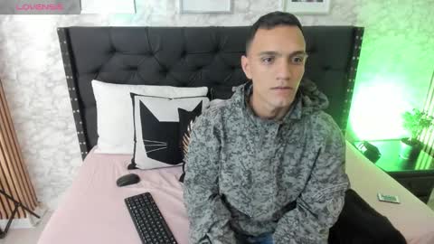 Snapshot of stefany_pablo1 chatting on January 2025 12:29:02 PM stefany_pablo1 online show from January 2025 12:29:02 PM