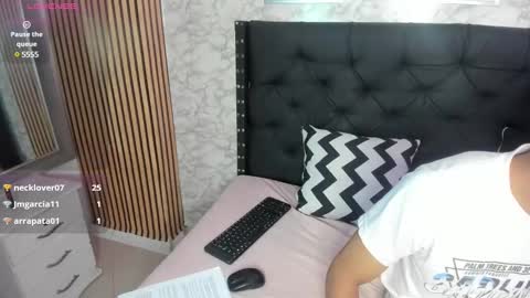 Snapshot of stefany_pablo1 chatting on February 2025 03:29:01 PM stefany_pablo1 online show from February 2025 03:29:01 PM