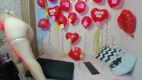 Snapshot of stefany_pablo1 chatting on February 2025 06:51:02 PM stefany_pablo1 online show from February 2025 06:51:02 PM