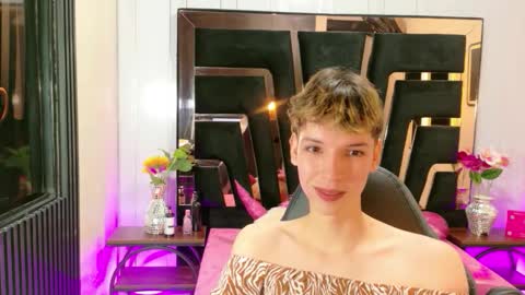 stefany piink online show from March 2026 12:31:02 PM