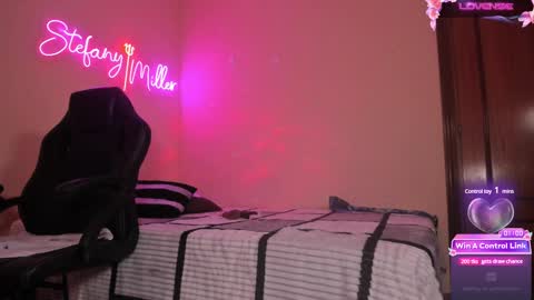 Snapshot of stefanyhotmilf chatting on February 2025 03:21:01 PM stefany online show from February 2025 03:21:01 PM