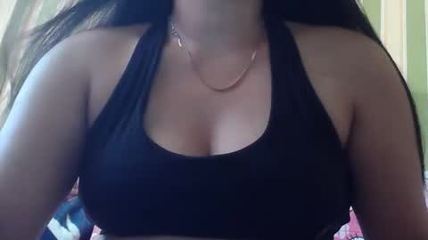 Snapshot of steffani_love chatting on December 2025 06:39:02 AM steffani_love online show from December 2025 06:39:02 AM