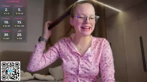 Snapshot of steffi_meoww chatting on April 2026 10:23:02 PM STEFI Streams every day from 10 PM GTM1 online show from April 2026 10:23:02 PM