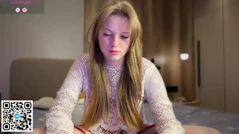 Snapshot of steffi_meoww chatting on May 2026 10:16:01 PM STEFI Streams every day from 10 PM GTM1 online show from May 2026 10:16:01 PM