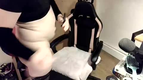 stefisgirlnow online show from April 2026 03:15:01 AM