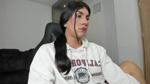 Stefany Bratz online show from May 2026 04:19:01 AM