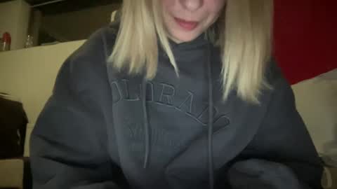 Snapshot of stefy_glow chatting on February 2025 07:48:02 PM stefy_glow online show from February 2025 07:48:02 PM