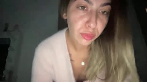 Snapshot of stefy_glow chatting on October 2025 08:52:02 PM stefy_glow online show from October 2025 08:52:02 PM