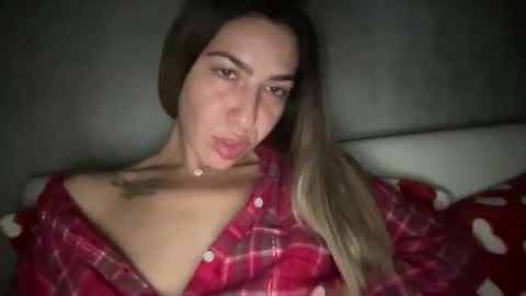 Snapshot of stefy_glow chatting on October 2025 10:58:02 PM stefy_glow online show from October 2025 10:58:02 PM