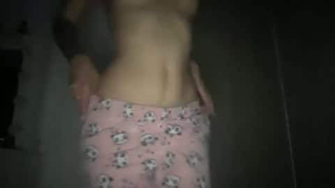 Snapshot of stefy_glow chatting on November 2025 09:48:01 PM stefy_glow online show from November 2025 09:48:01 PM