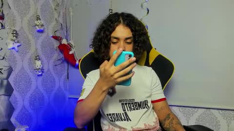 Snapshot of steinn_ chatting on December 2025 07:29:02 PM Stein online show from December 2025 07:29:02 PM