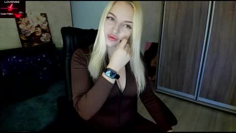 Stella  Cox online show from November 2025 06:44:01 AM