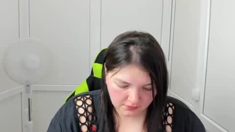 Snapshot of stella_la_ chatting on July 2026 12:07:02 PM Stella online show from July 2026 12:07:02 PM