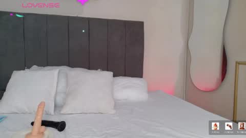 Stella  online show from June 2026 12:33:01 PM