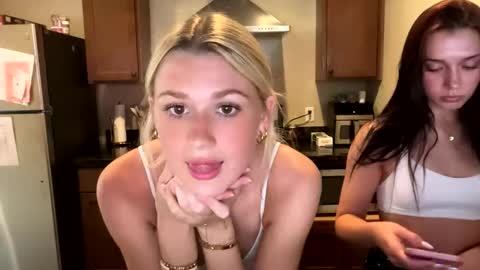 Stella Rose online show from April 2026 08:57:02 PM